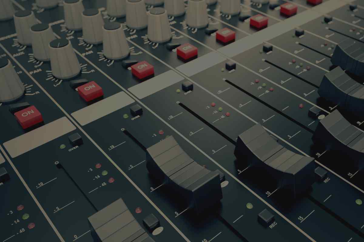 https://manolozandunga.com/wp-content/uploads/2017/05/studio_service_01.jpg